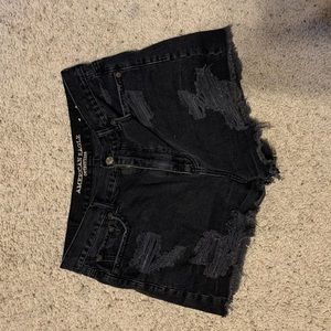American Eagle Mom Short